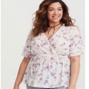 Torrid Floral Ruffle V-Neck Short Sleeve Blouse Size 2 (18/20)
